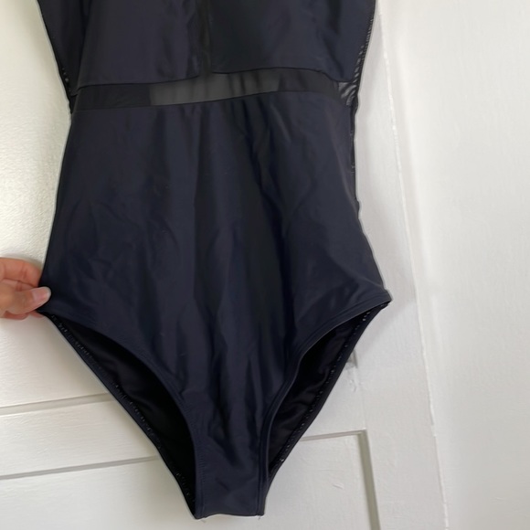 Express Swimsuit - Picture 3 of 6